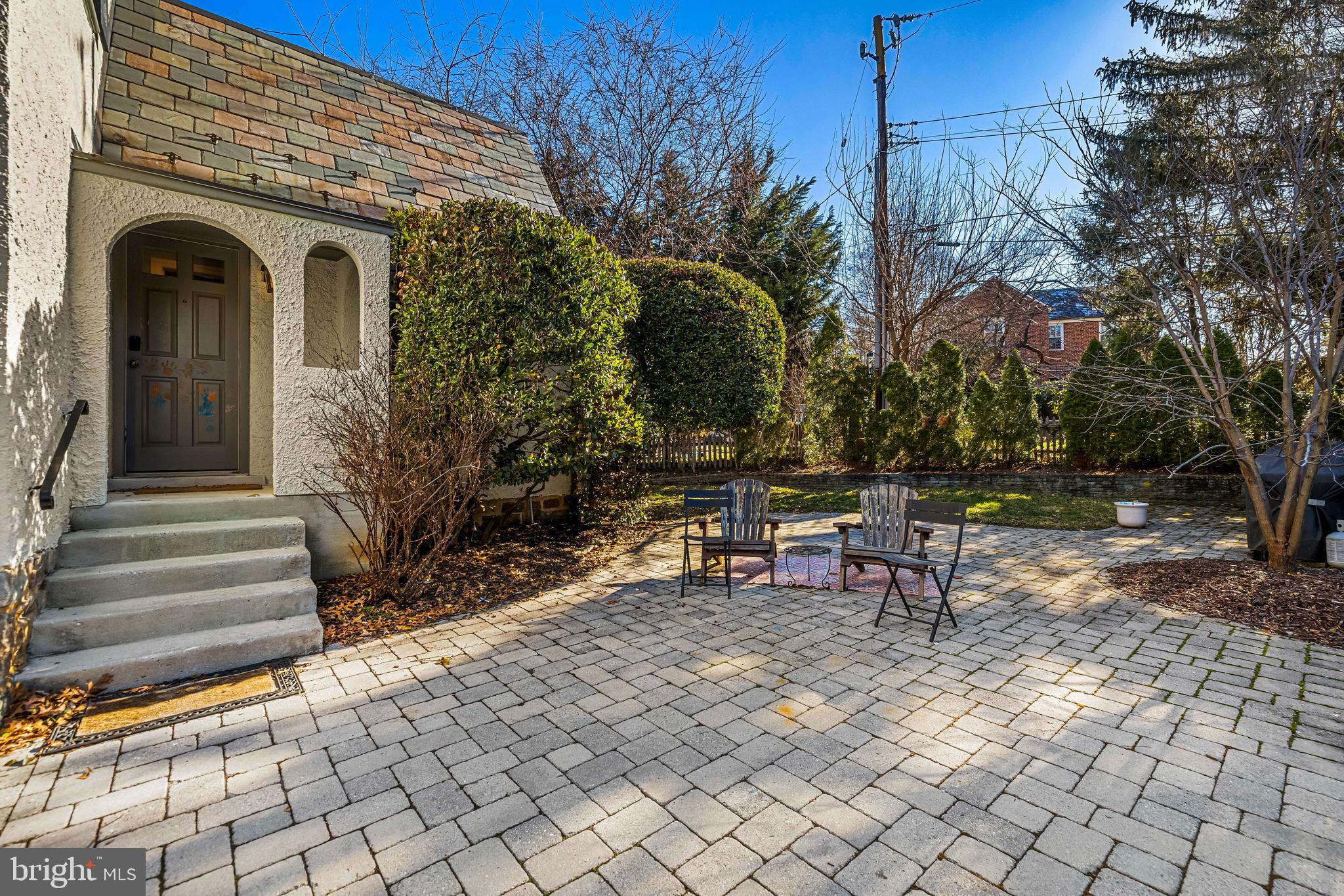 307 East Highfield Road Baltimore, MD 21218 - Photo 49 of 59 a view of a two chairs in a patio
