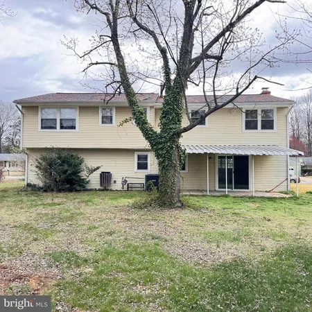 $2,300 | 820 Barkley Drive, Fredericksburg, VA 22407