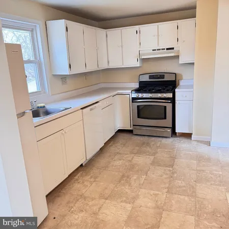$2,300 | 820 Barkley Drive, Fredericksburg, VA 22407