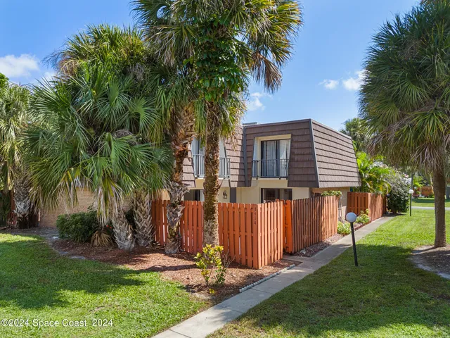 $169,000 | 3414 Vista Oaks Circle Northeast, Palm Bay, FL 32905
