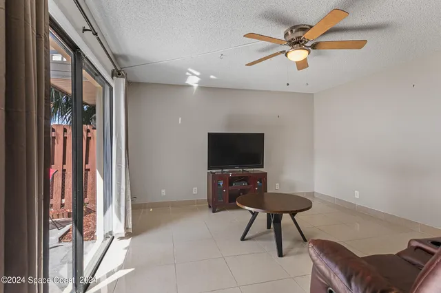 $169,000 | 3414 Vista Oaks Circle Northeast, Palm Bay, FL 32905