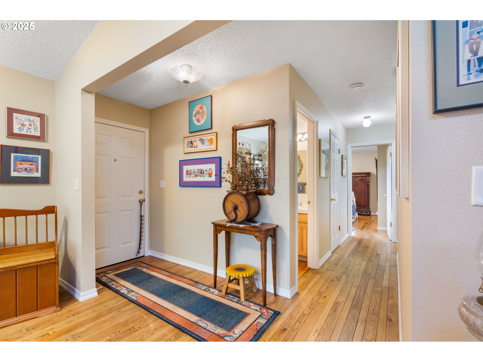 16808 Southwest Inverurie Road Lake Oswego, OR 97035 - Photo 6 of 38 a living room with furniture and a table