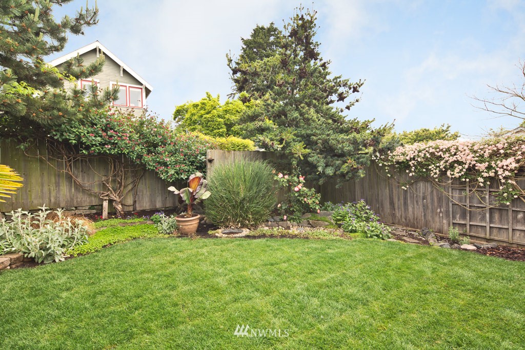 922 North 78th Street Seattle, WA 98103 - Photo 14 of 14 Gallery Image 14