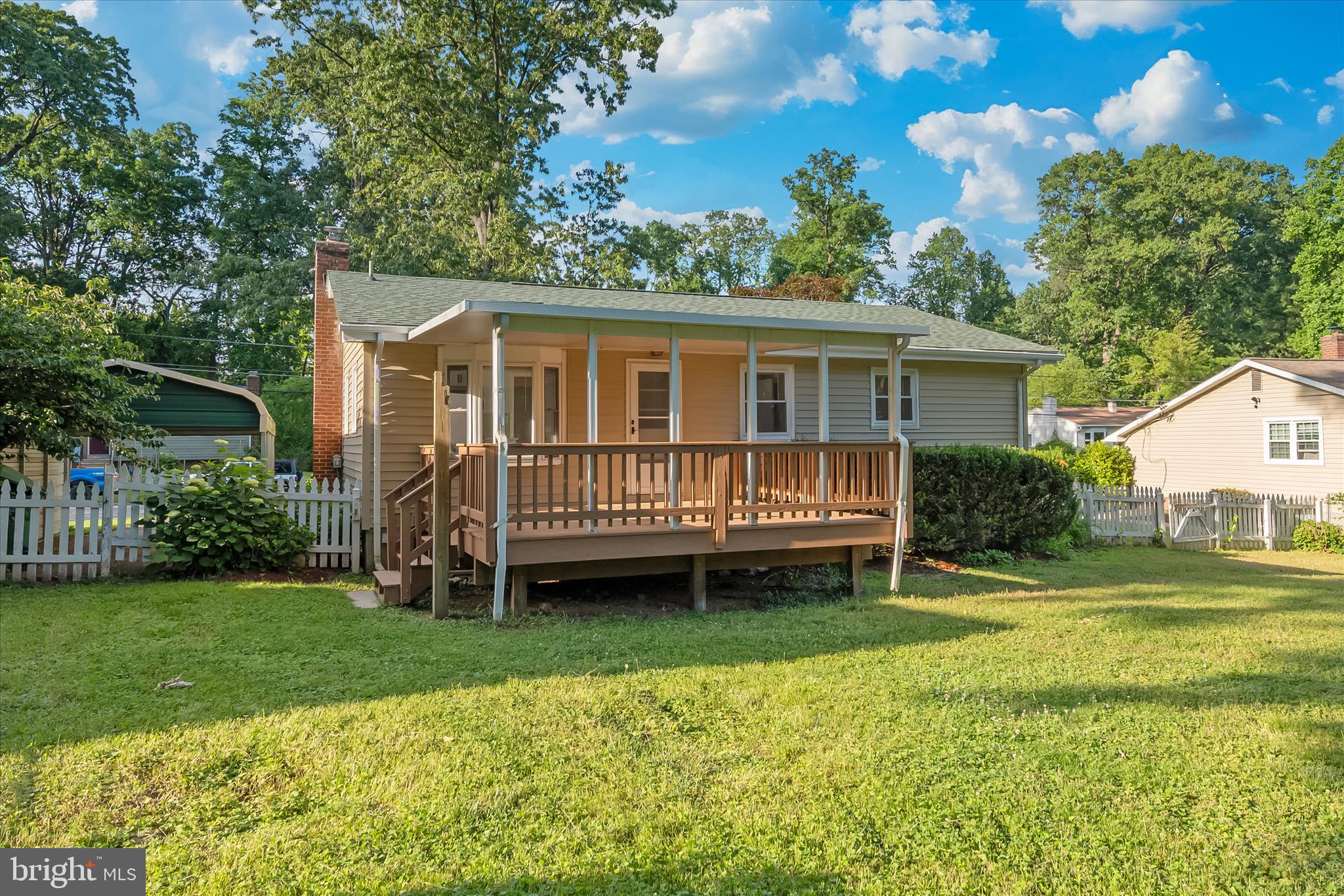115 Woodland Road Gaithersburg, MD 20877 - Photo 30 of 40 Exterior Back