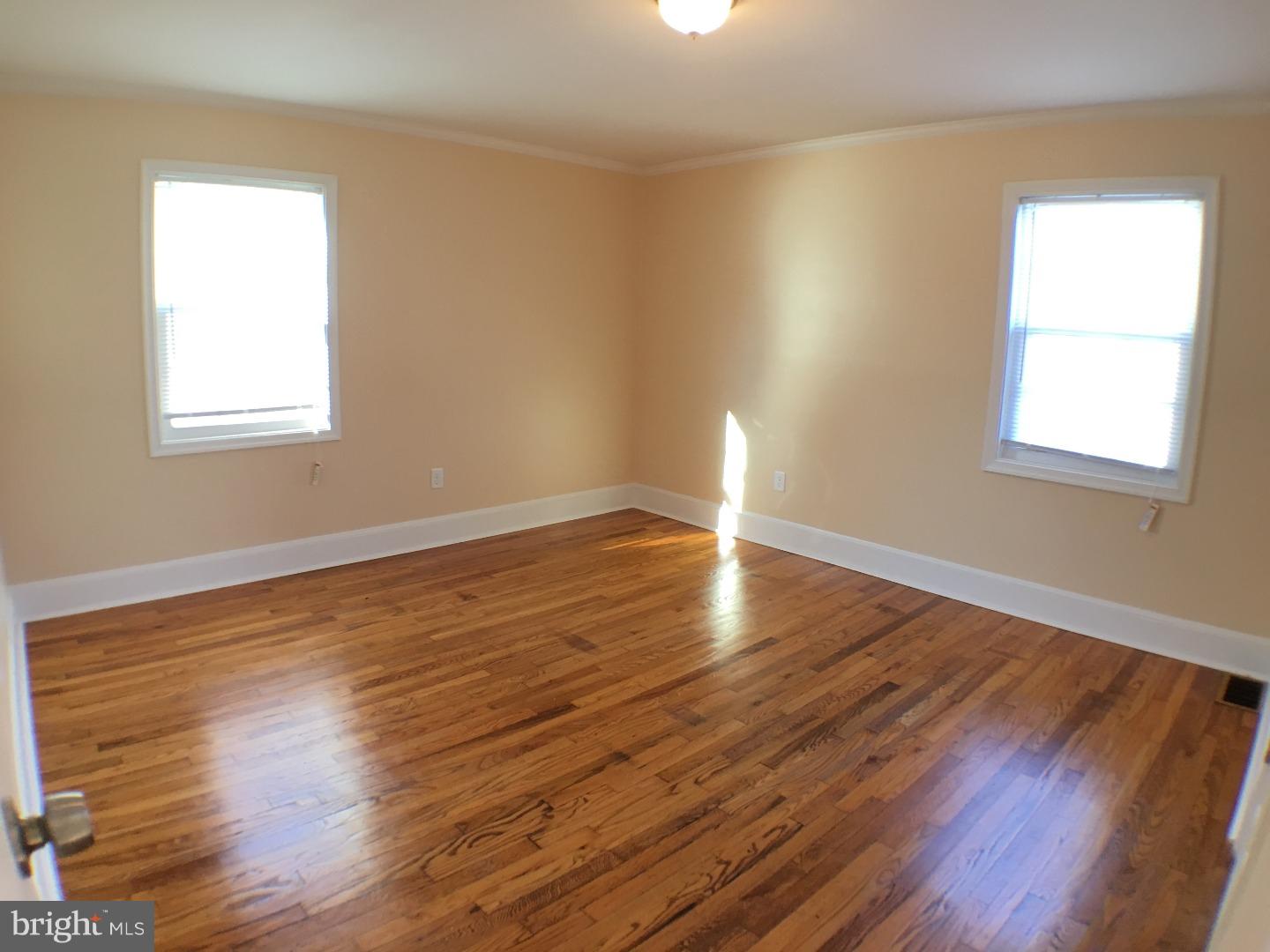 26 Alvil Road Wilmington, DE 19805 - Photo 3 of 25 Gallery Image 3