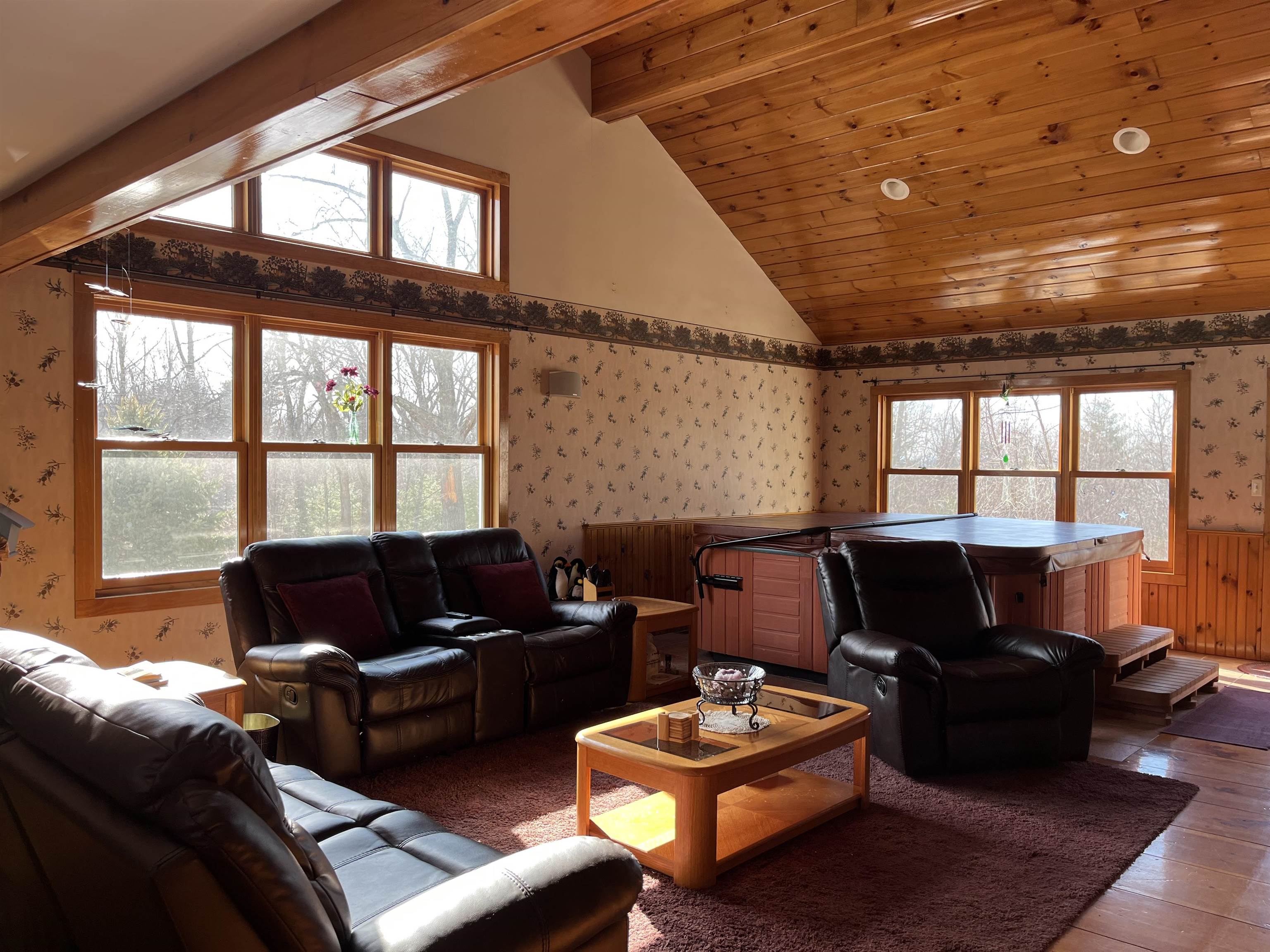 35 Spaulding Hill Road Pelham, NH 03076 - Photo 3 of 40