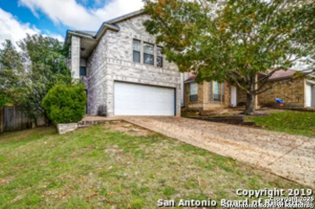 $2,300 | 25039 Summit Creek, San Antonio, TX 78258