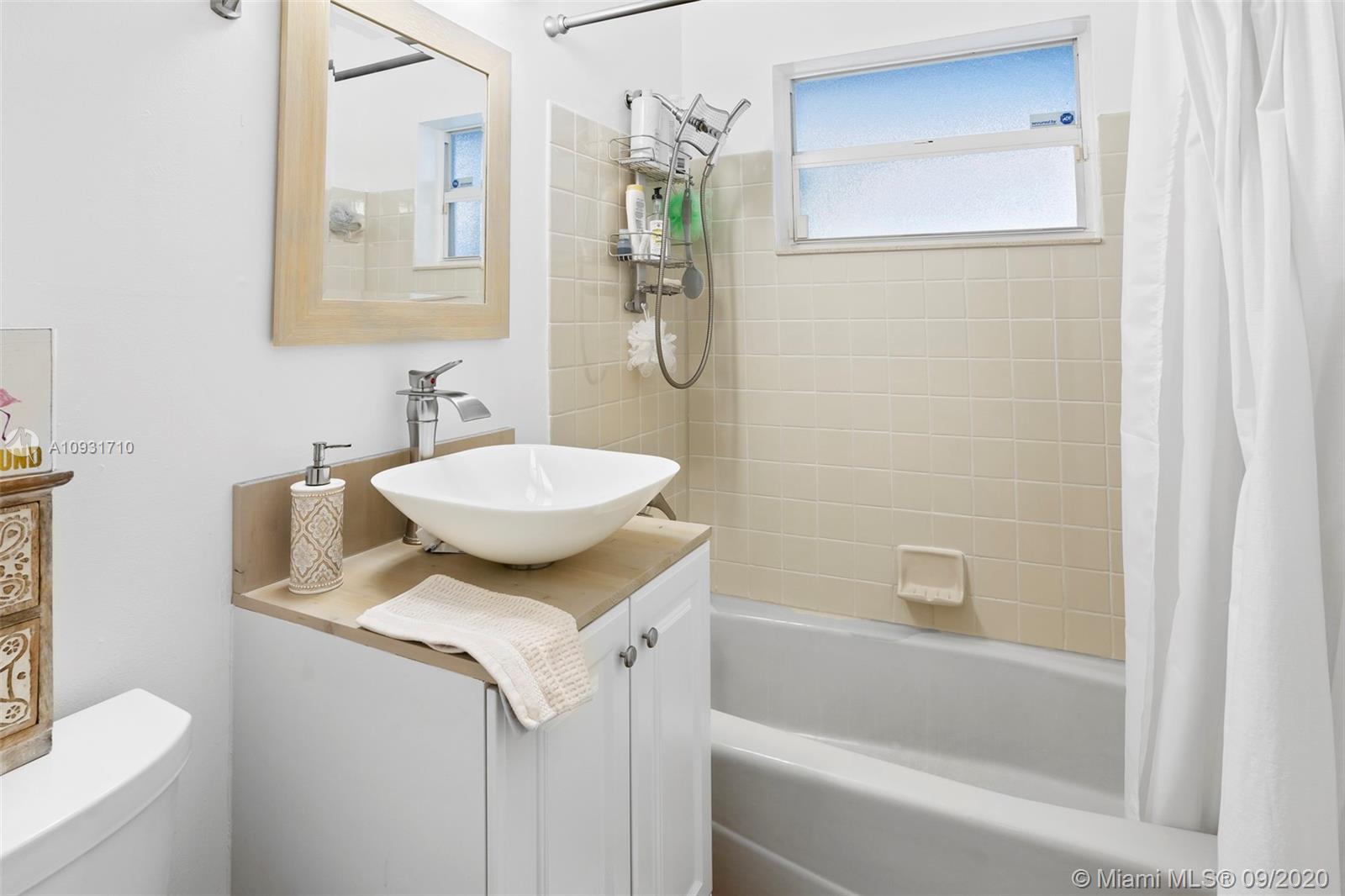 329 Southwest 14th Street Pompano Beach, FL 33060 - Photo 23 of 43 Gallery Image 23