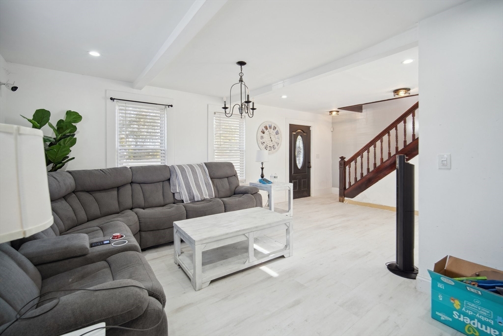 465 River Road Agawam, MA 01001 - Photo 14 of 42 Gallery Image 14