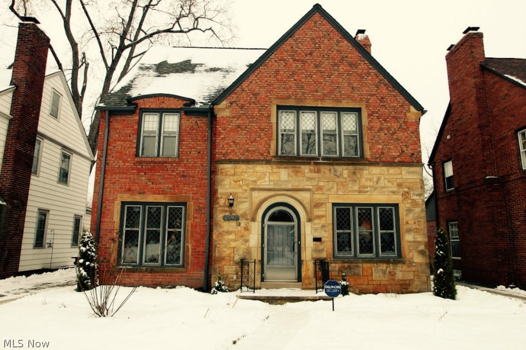2592 Fenwick Road Cleveland, OH 44118 - Photo 1 of 25