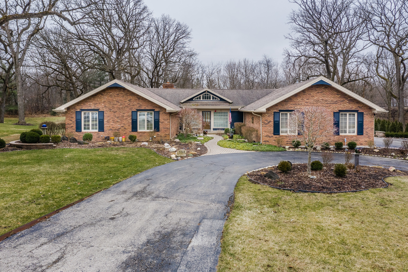 514 Durham Drive Frankfort, IL 60423 - Photo 1 of 1 a front view of a house with a yard and trees