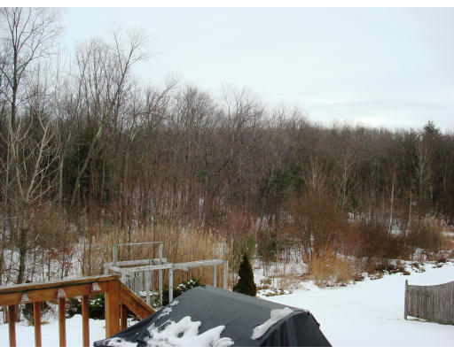 121 Woods Road Northampton, MA 01062 - Photo 12 of 29