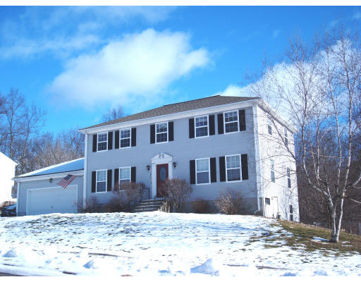 121 Woods Road Northampton, MA 01062 - Photo 2 of 29