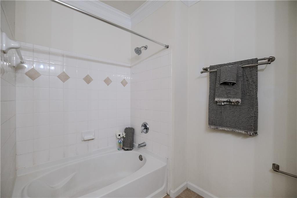 4007 Westchester Ridge Northeast Brookhaven, GA 30329 - Photo 13 of 35