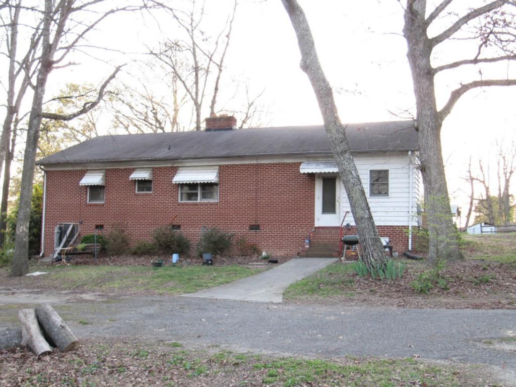 706 Hickory Grove Road Gastonia, NC 28056 - Photo 3 of 14 Gallery Image 3