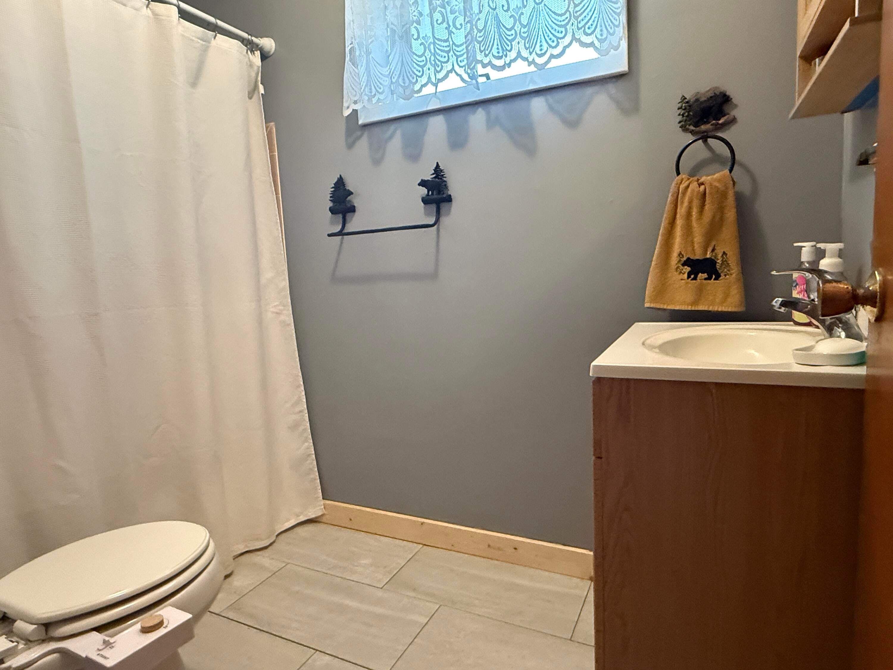 2364 Vanyea Road Cheboygan, MI 49721 - Photo 16 of 21 Gallery Image 16
