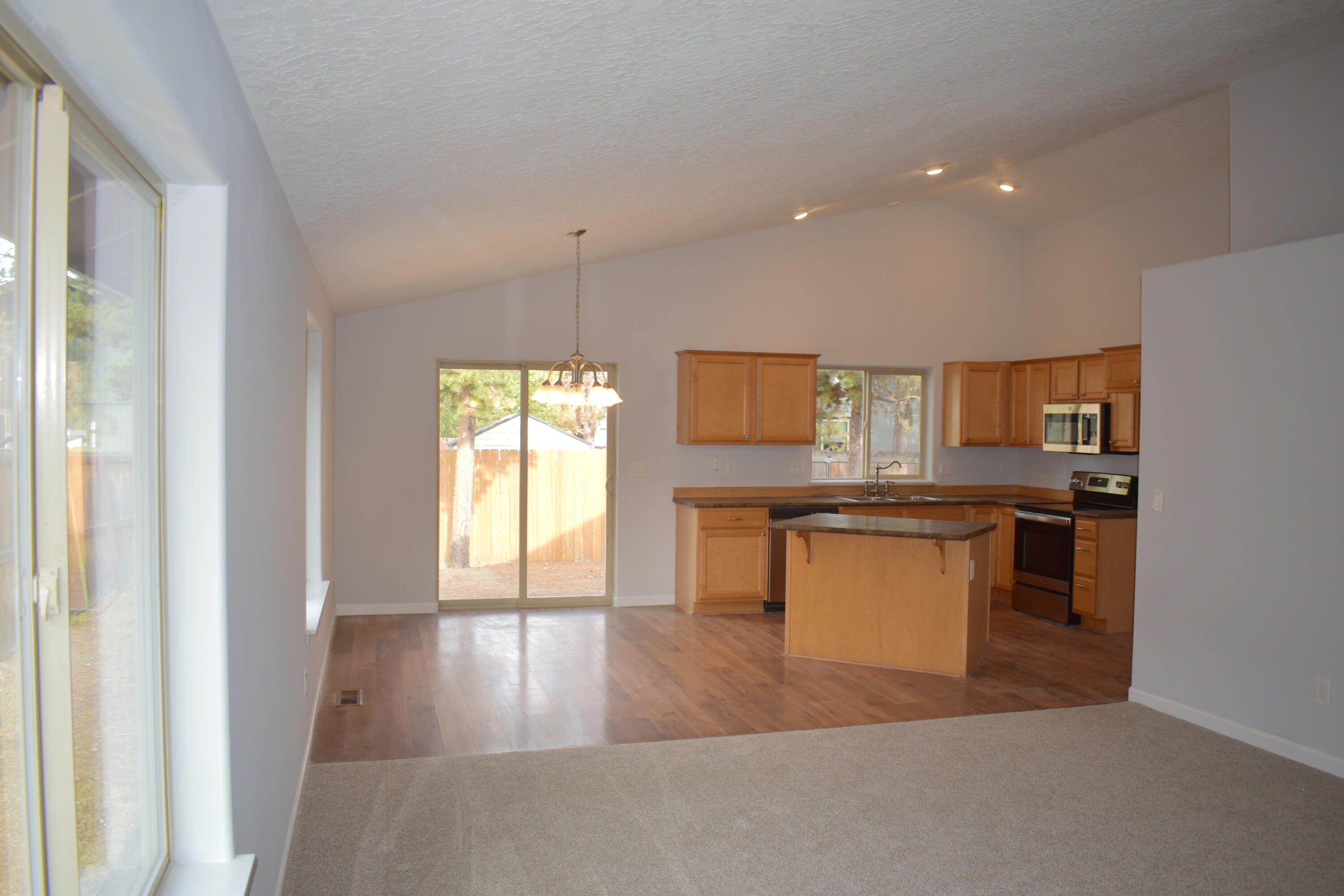 16472 Riley Drive La Pine, OR 97739 - Photo 7 of 23 Kitchen