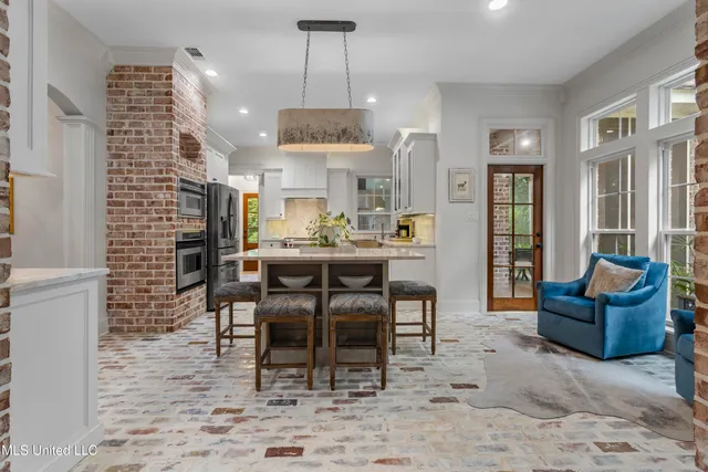 $675,000 | 6416 Oliwa Place, Diamondhead, MS 39525