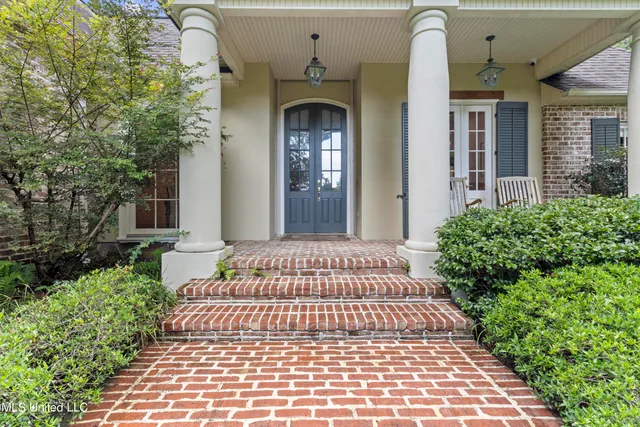 $675,000 | 6416 Oliwa Place, Diamondhead, MS 39525