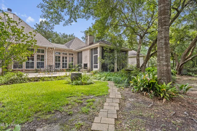 $675,000 | 6416 Oliwa Place, Diamondhead, MS 39525