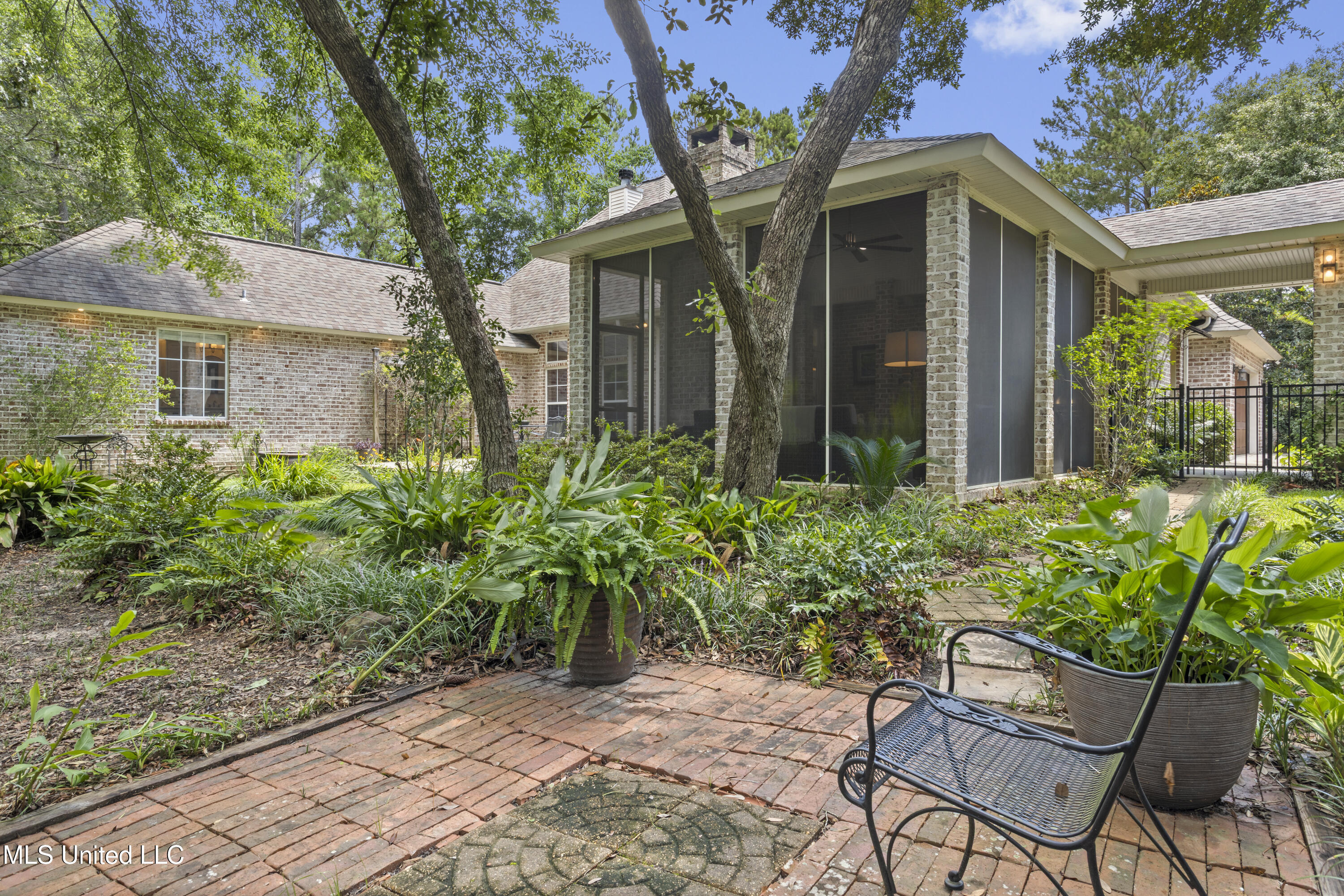 6416 Oliwa Place Diamondhead, MS 39525 - Photo 54 of 62 051