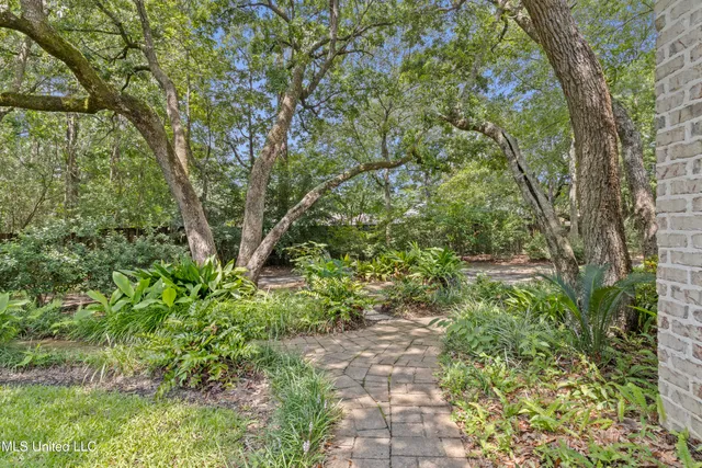 $675,000 | 6416 Oliwa Place, Diamondhead, MS 39525