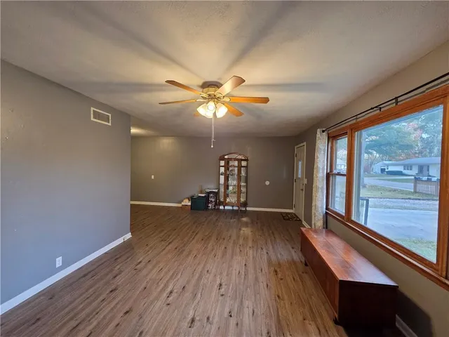 $180,000 | 524 Pin Oak Street, Adrian, MO 64720