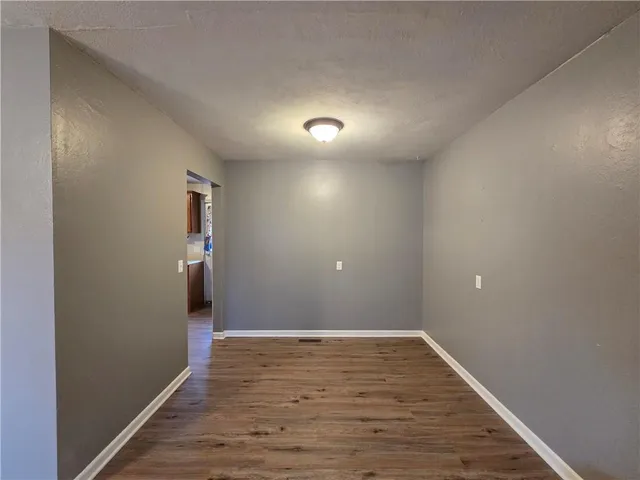 $180,000 | 524 Pin Oak Street, Adrian, MO 64720