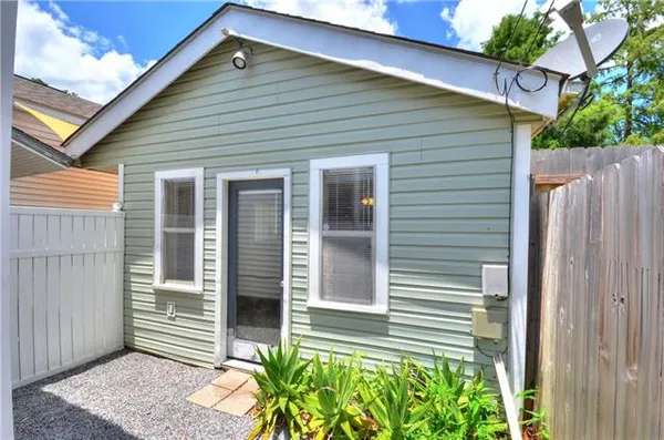 $1,200 | 3409 West Metairie Avenue South, Unit REAR, Metairie, LA 70001