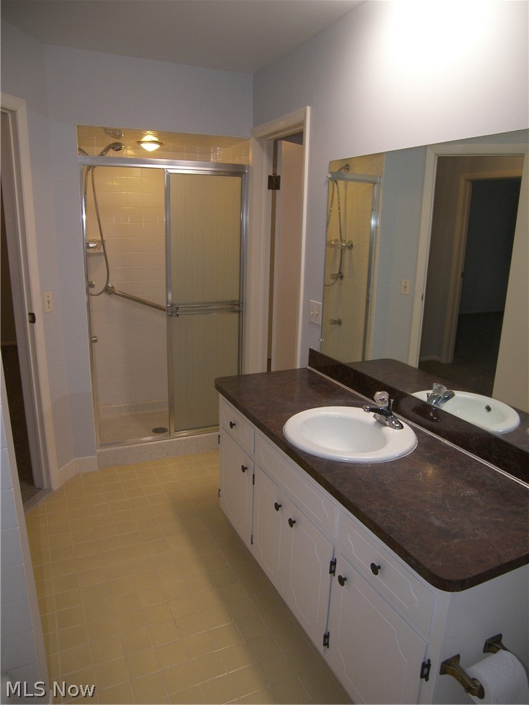 986 Brainard Road Cleveland, OH 44143 - Photo 13 of 33 Gallery Image 13