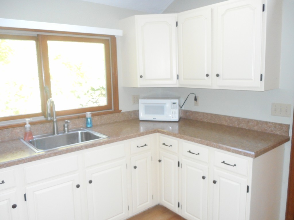 180 Captain Peirce Road Scituate, MA 02066 - Photo 3 of 18 Gallery Image 3