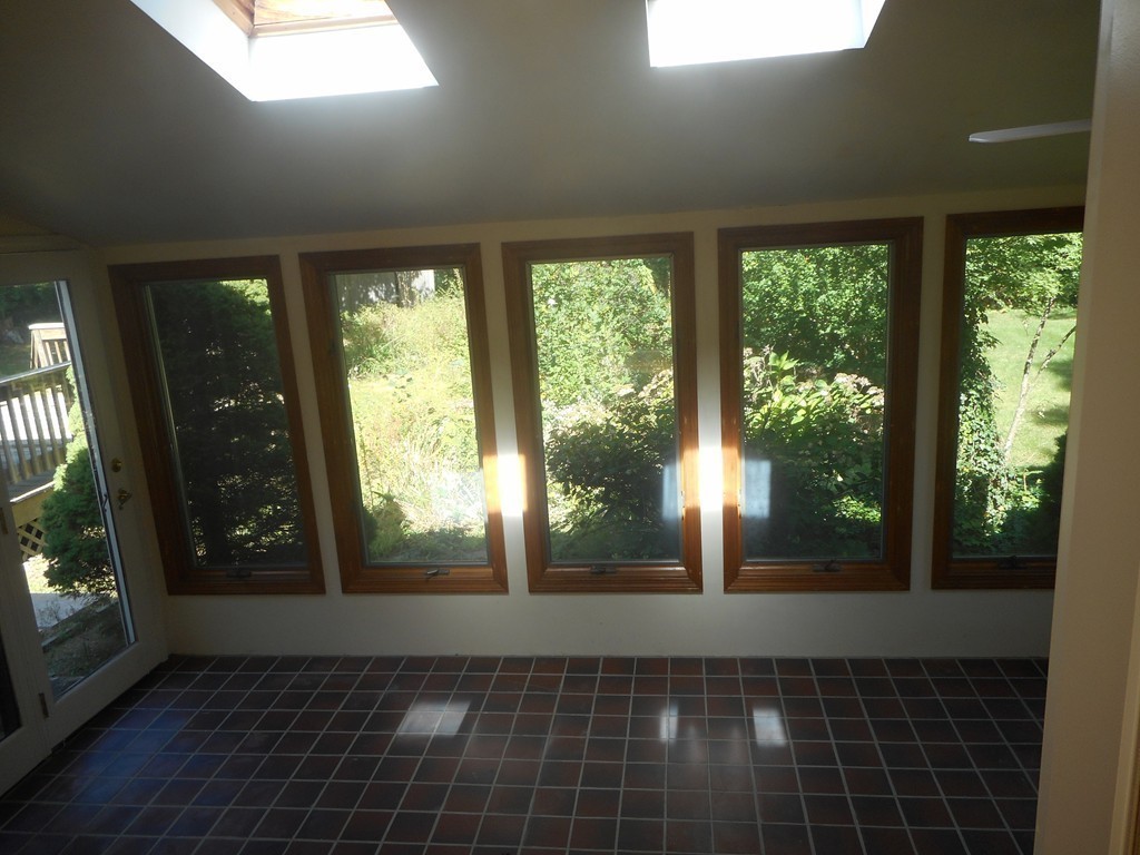 180 Captain Peirce Road Scituate, MA 02066 - Photo 7 of 18 Gallery Image 7