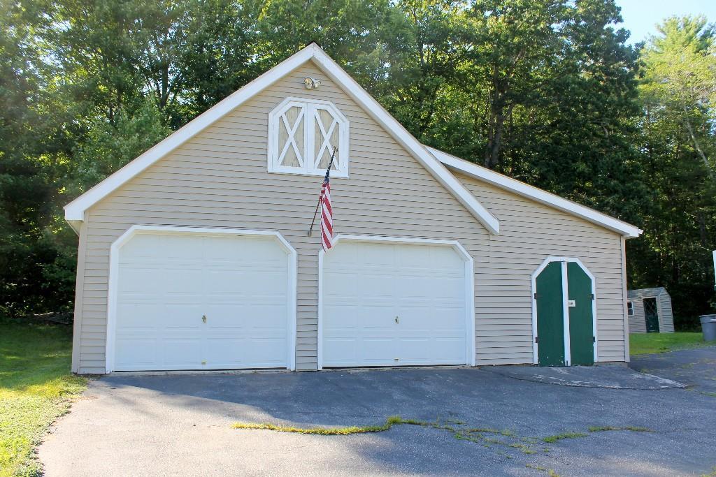 169 New Road Arundel, ME 04046 - Photo 2 of 17 Garage