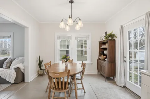 $319,900 | 123 Elmwood Place, Crown Point, IN 46307