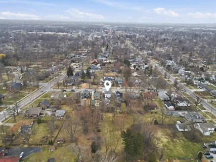 $319,900 | 123 Elmwood Place, Crown Point, IN 46307