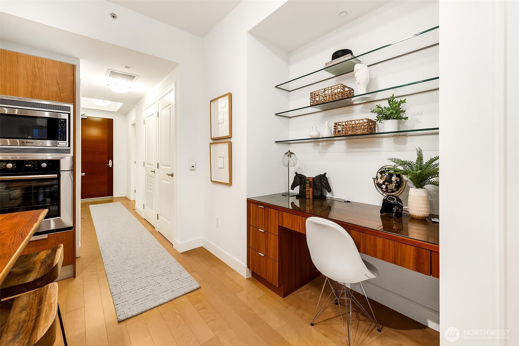 1920 4th Avenue, Unit 1807 Seattle, WA 98101 - Photo 18 of 38