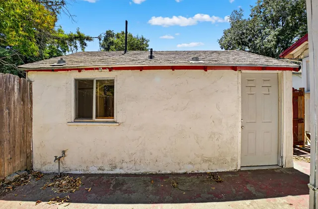 a view of a storage & utility room
