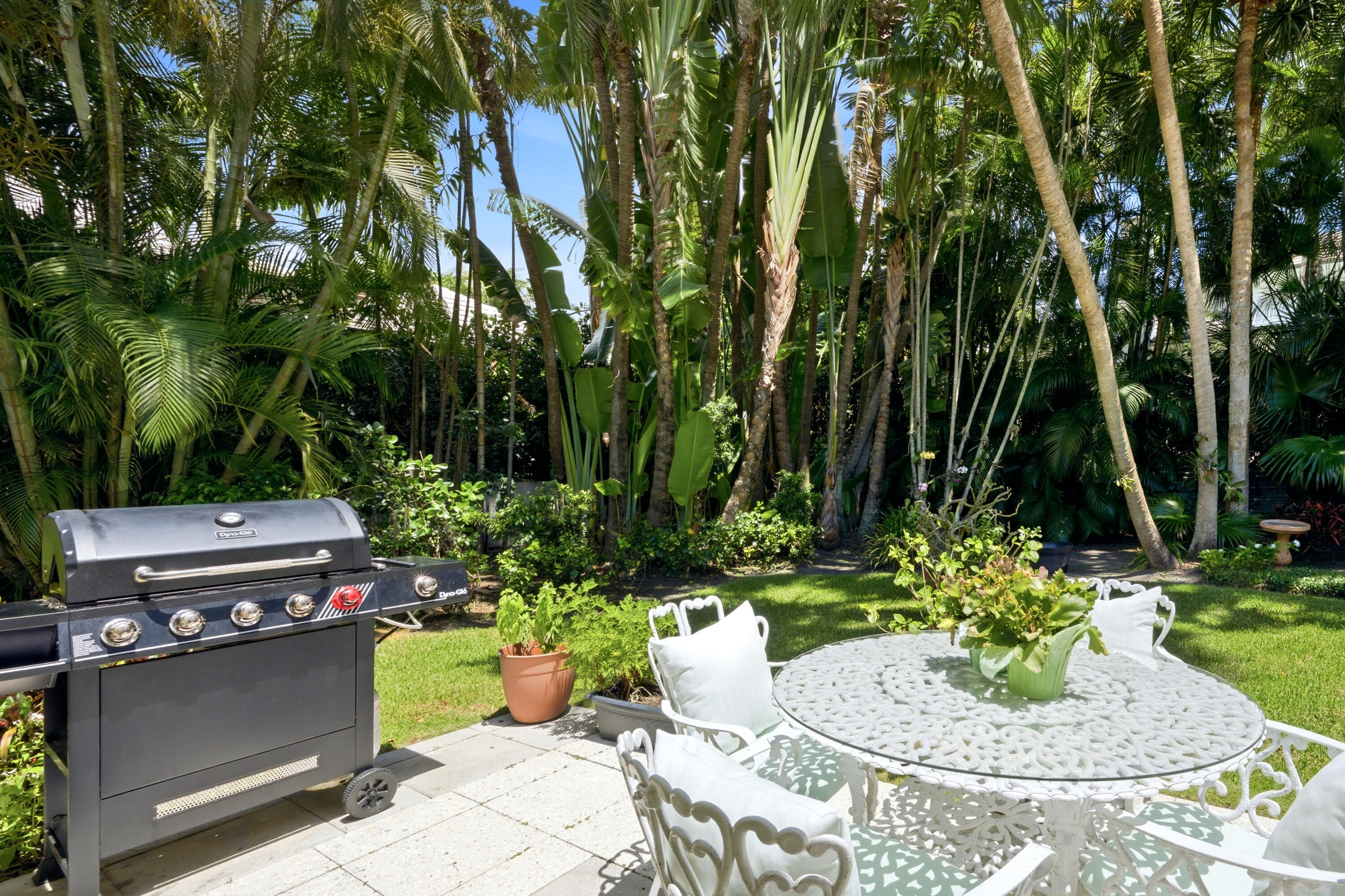265 Fairview Road Palm Beach, FL 33480 - Photo 12 of 38 DSC_1086