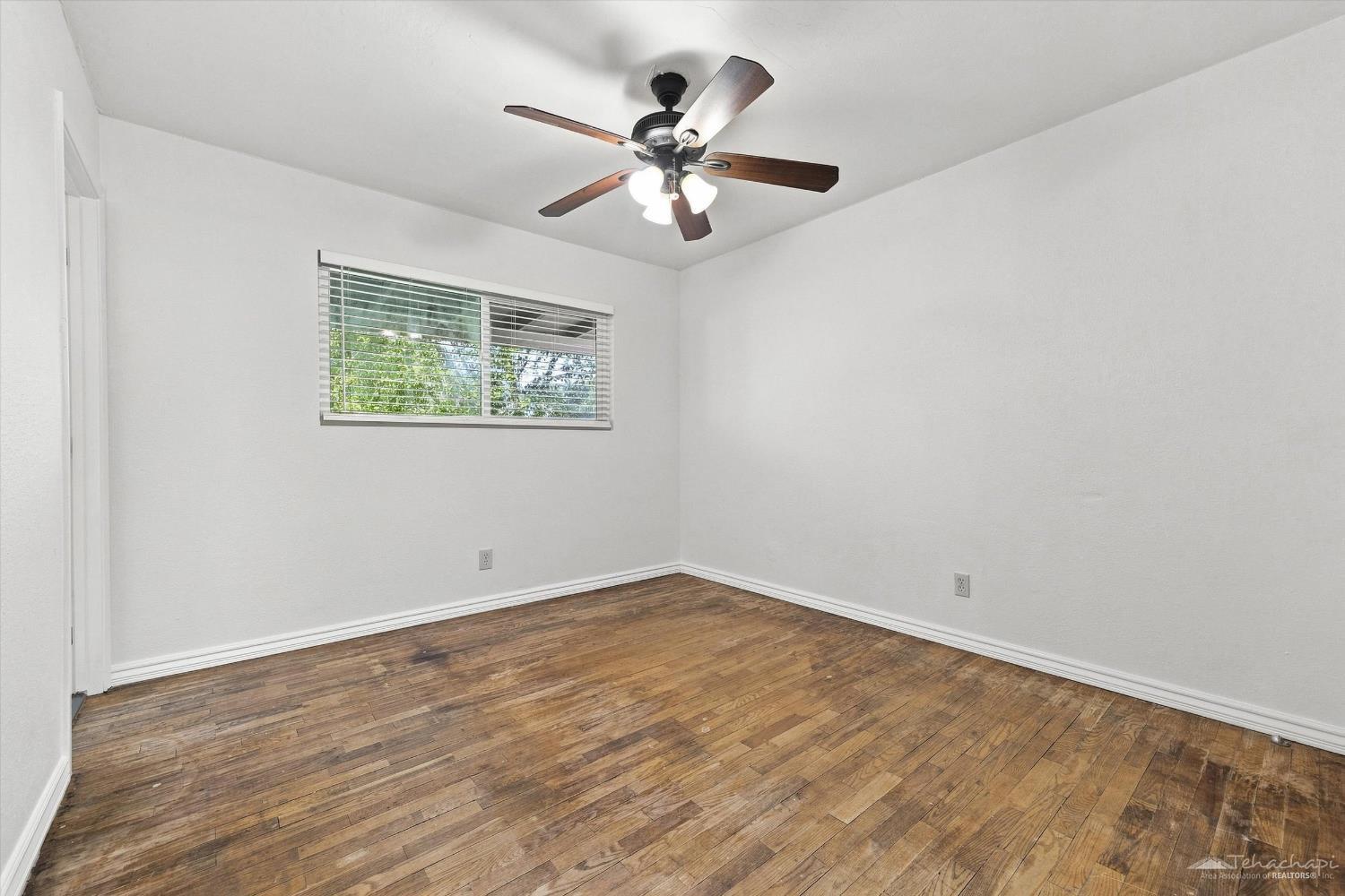 121 North Davis Street Tehachapi, CA 93561 - Photo 6 of 28 Gallery Image 6