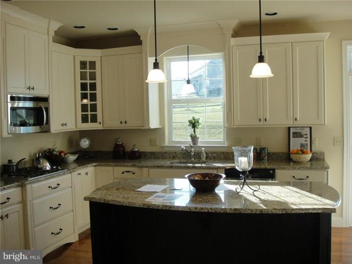 385 Rock Raymond Road Downingtown, PA 19335 - Photo 7 of 21 Gallery Image 7
