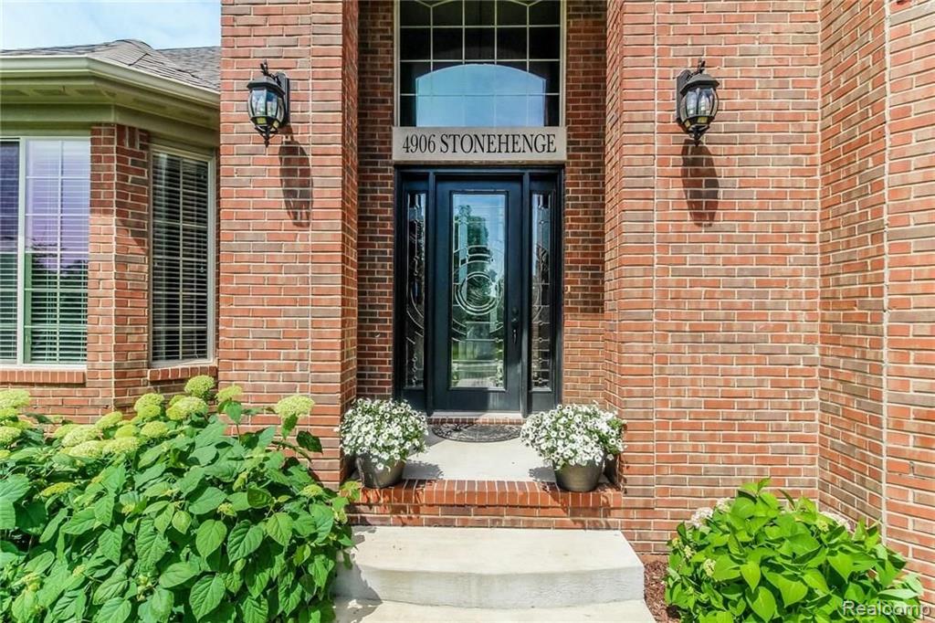 4906 Stonehenge Drive Rochester, MI 48306 - Photo 6 of 53