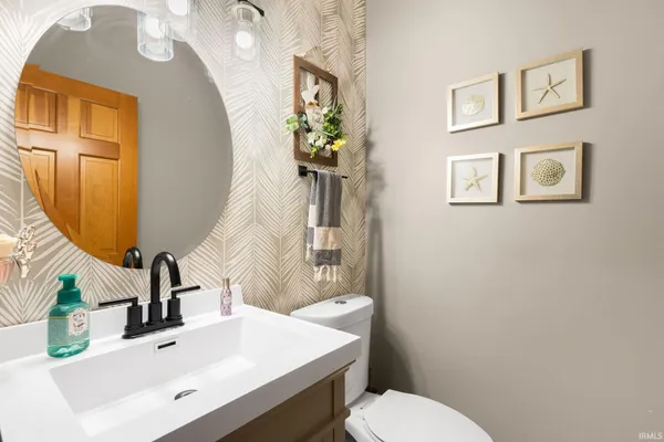 $475,000 | 15861 Fairbanks Court, Granger, IN 46530