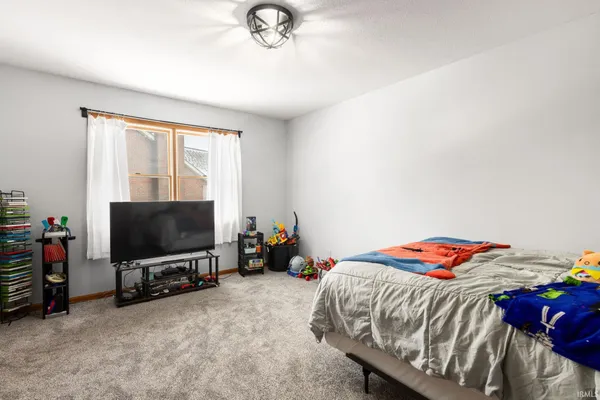 $475,000 | 15861 Fairbanks Court, Granger, IN 46530