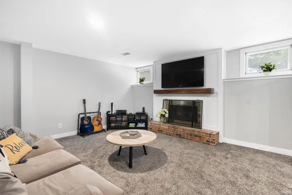 $475,000 | 15861 Fairbanks Court, Granger, IN 46530