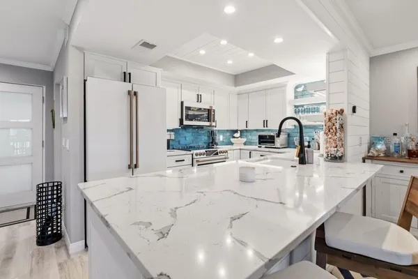 $610,000 | 2055 Gulf Of Mexico Drive, Unit G2213, Longboat Key, FL 34228