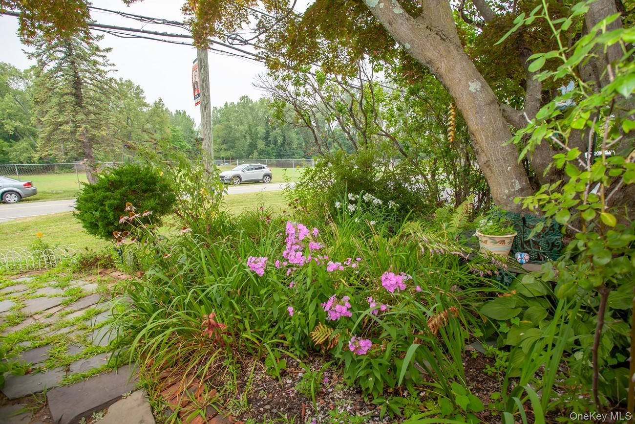 211 Broadway Verplanck, NY 10596 - Photo 46 of 48