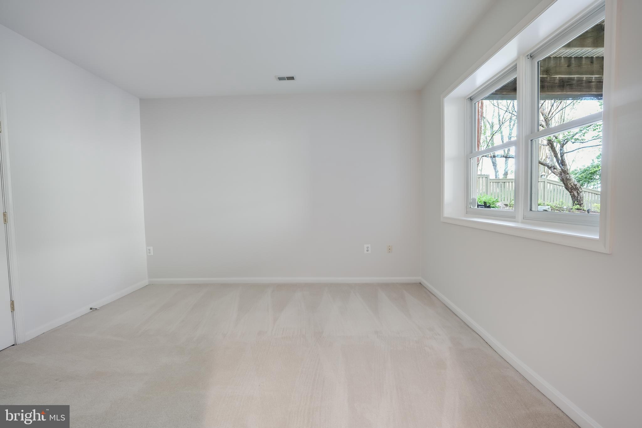 2004 Beacon Place Reston, VA 20191 - Photo 41 of 51 Gallery Image 41