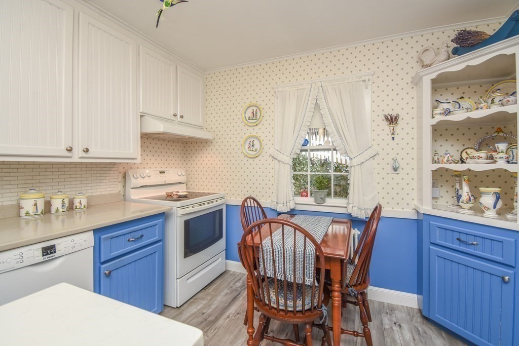 4 Radcliffe Road Belmont, MA 02478 - Photo 13 of 40