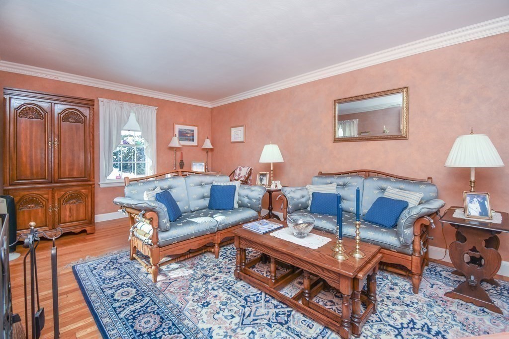 4 Radcliffe Road Belmont, MA 02478 - Photo 18 of 40