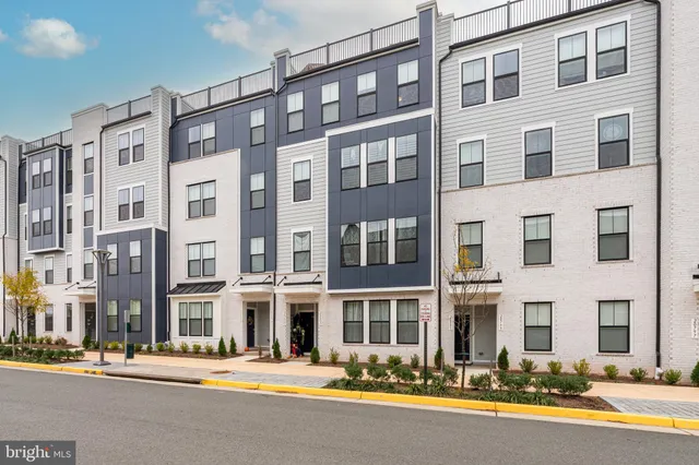 $3,199 | 20803 Wood Quay Drive, Sterling, VA 20166